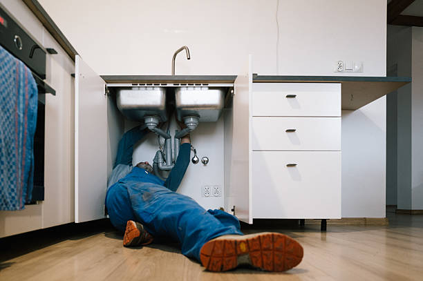 Professional Plumbing technician working in Hardin, MT